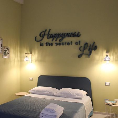 Happynesshouse_Locazione Turistica Apartment Trani Exterior photo
