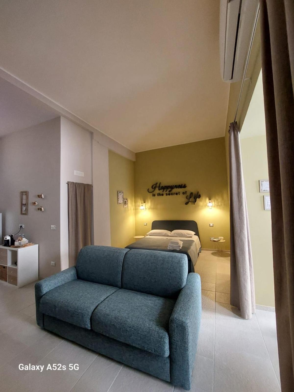Happynesshouse_Locazione Turistica Apartment Trani Exterior photo