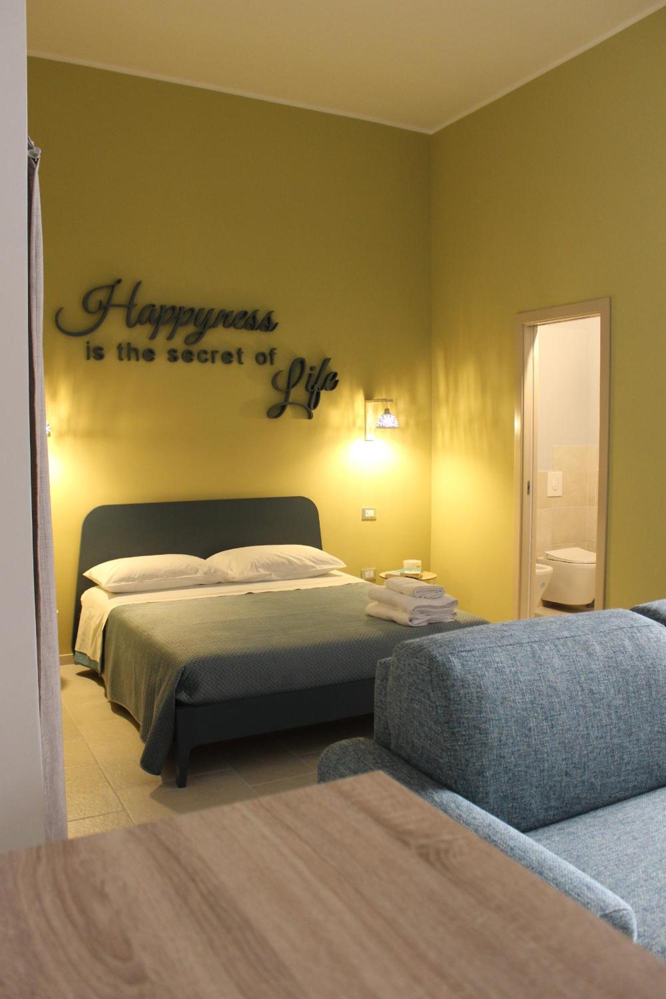 Happynesshouse_Locazione Turistica Apartment Trani Exterior photo
