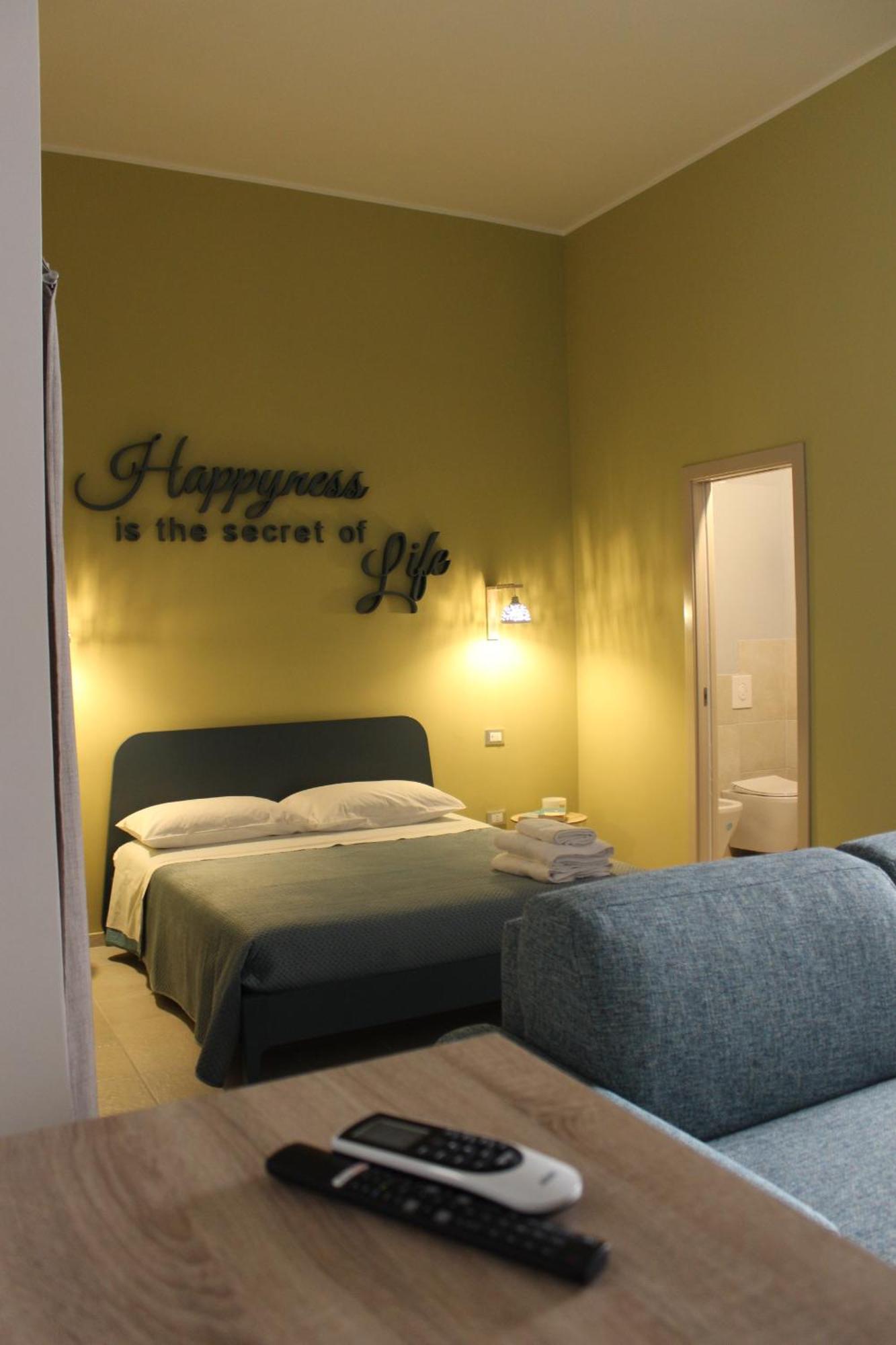 Happynesshouse_Locazione Turistica Apartment Trani Exterior photo