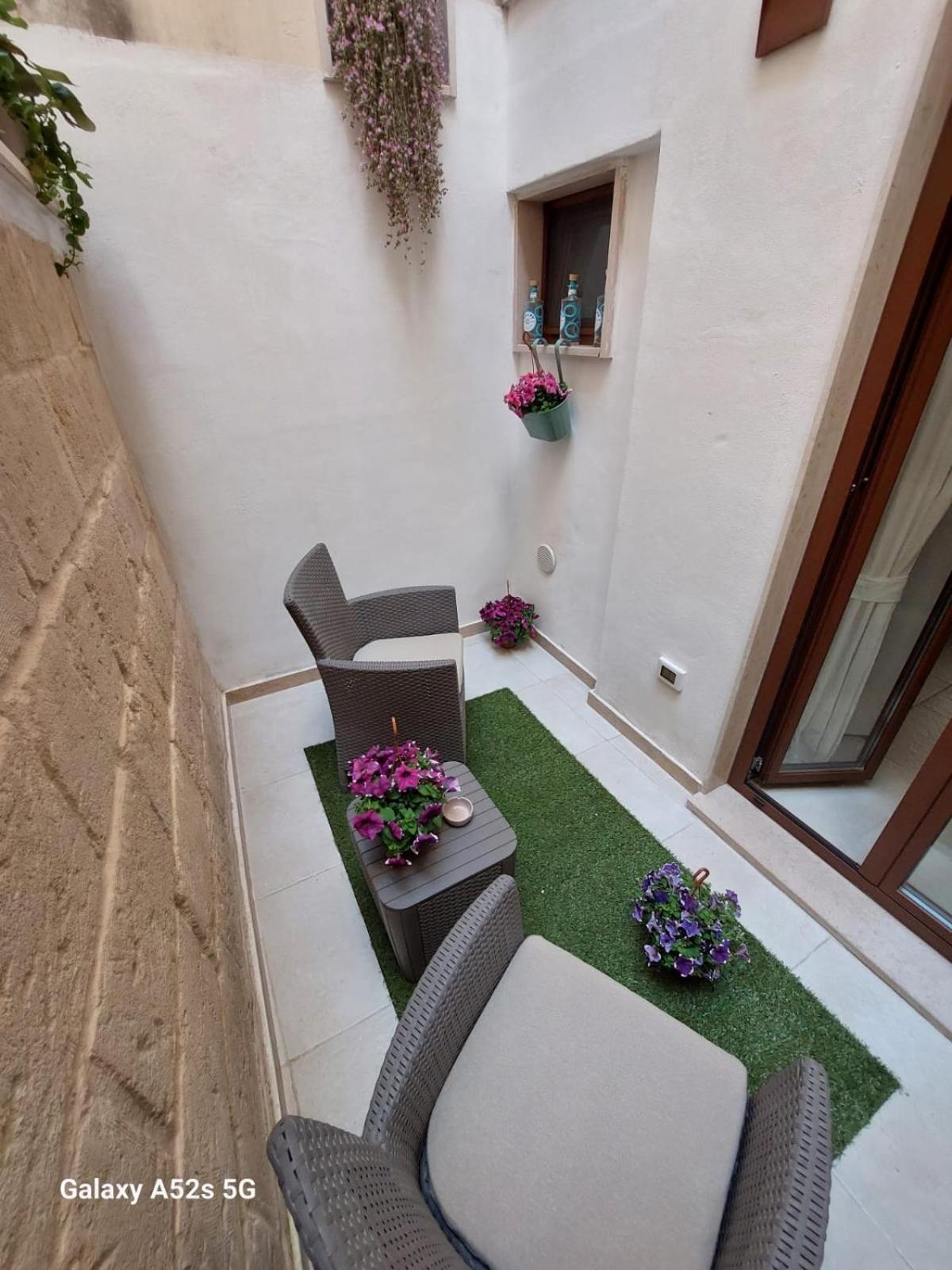 Happynesshouse_Locazione Turistica Apartment Trani Exterior photo
