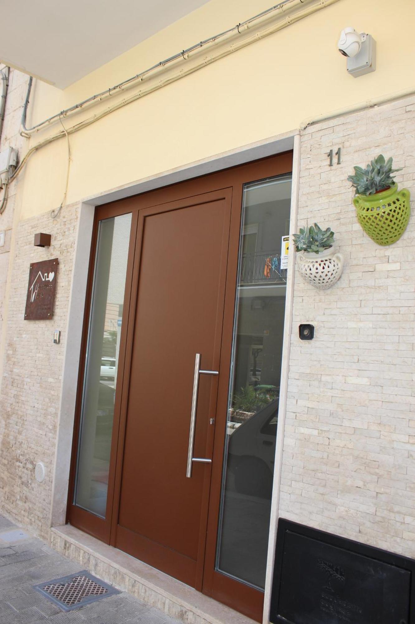 Happynesshouse_Locazione Turistica Apartment Trani Exterior photo